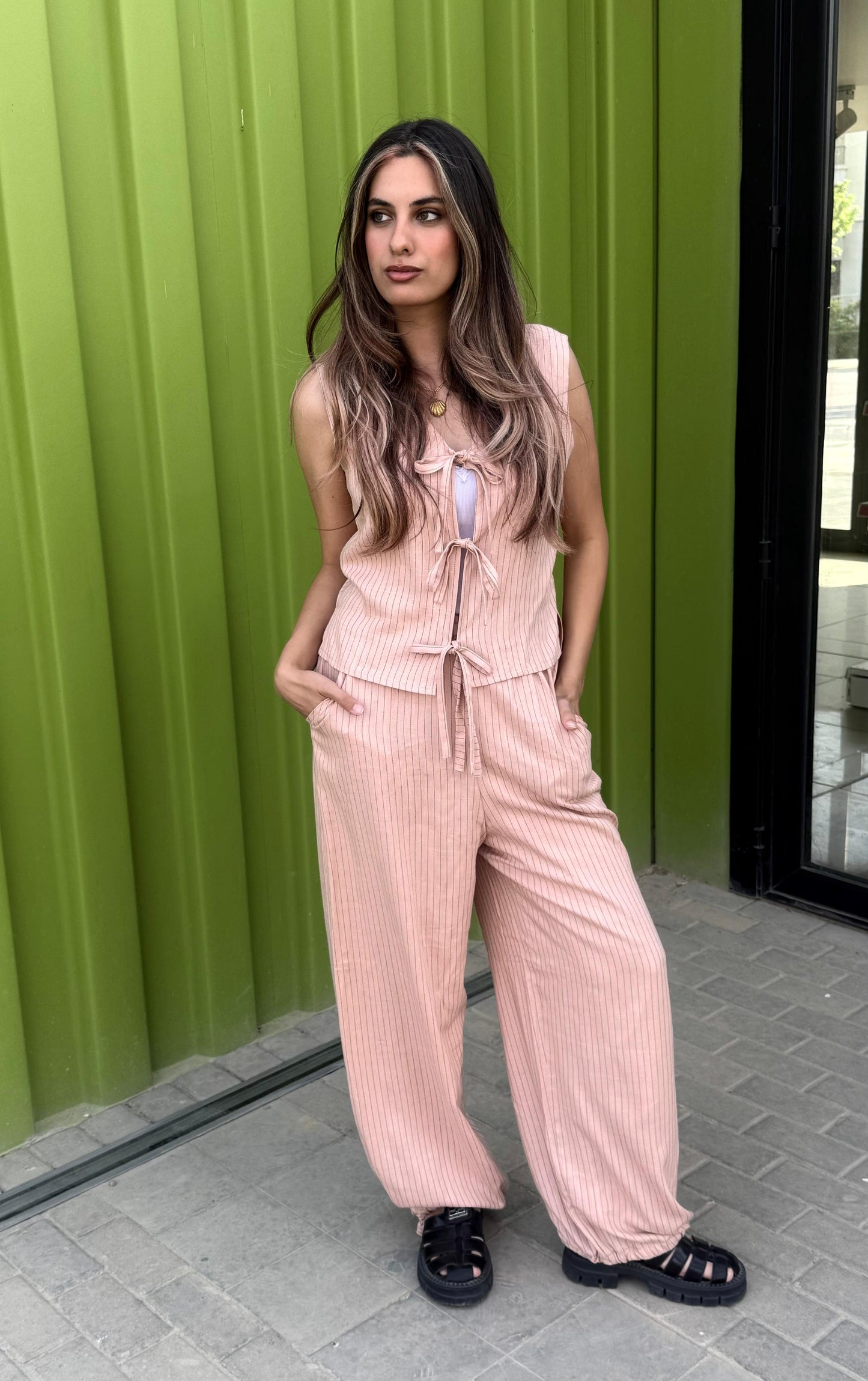 Ribbon Vest Set In Nude