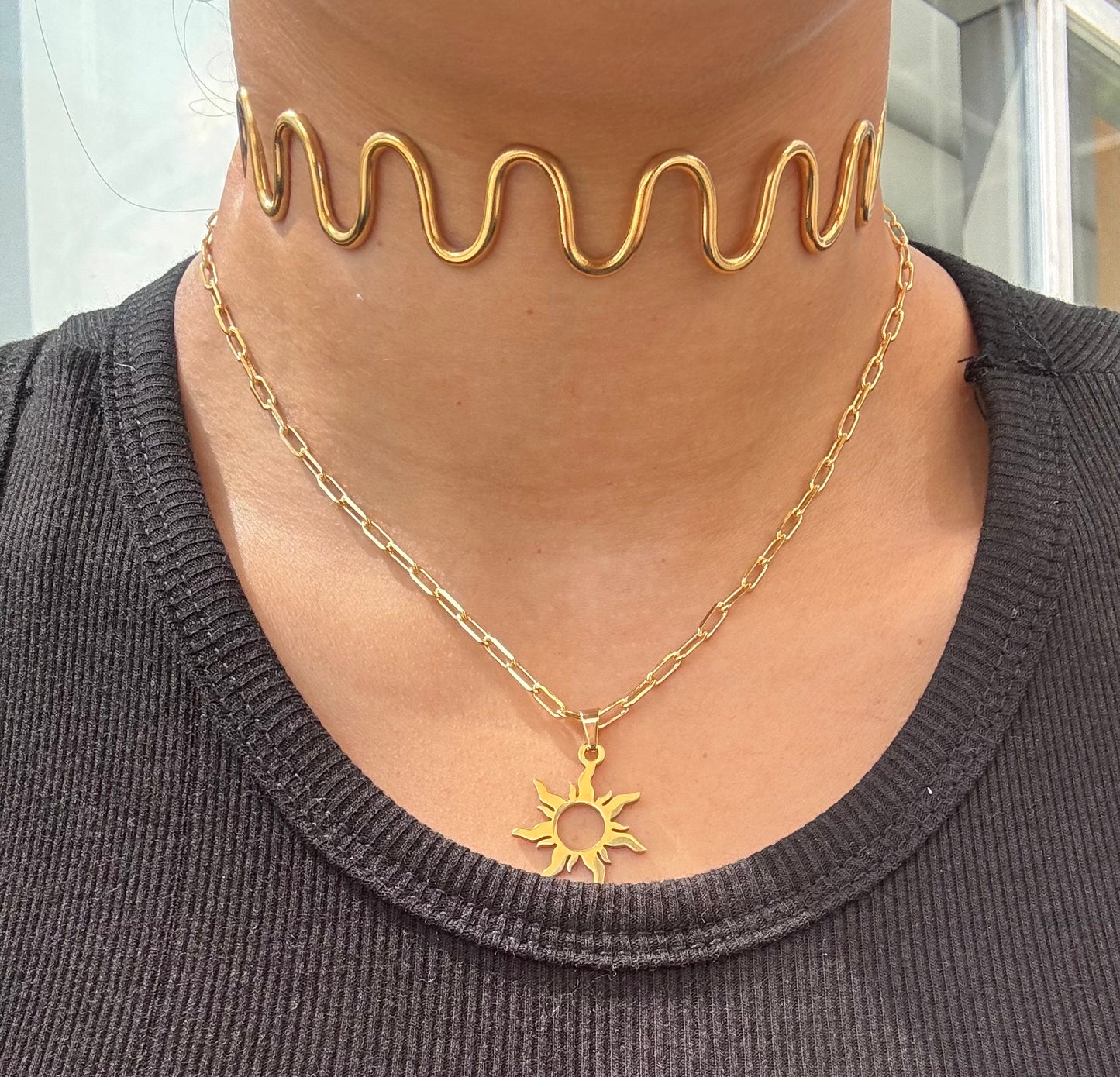 SUN NECKLACE