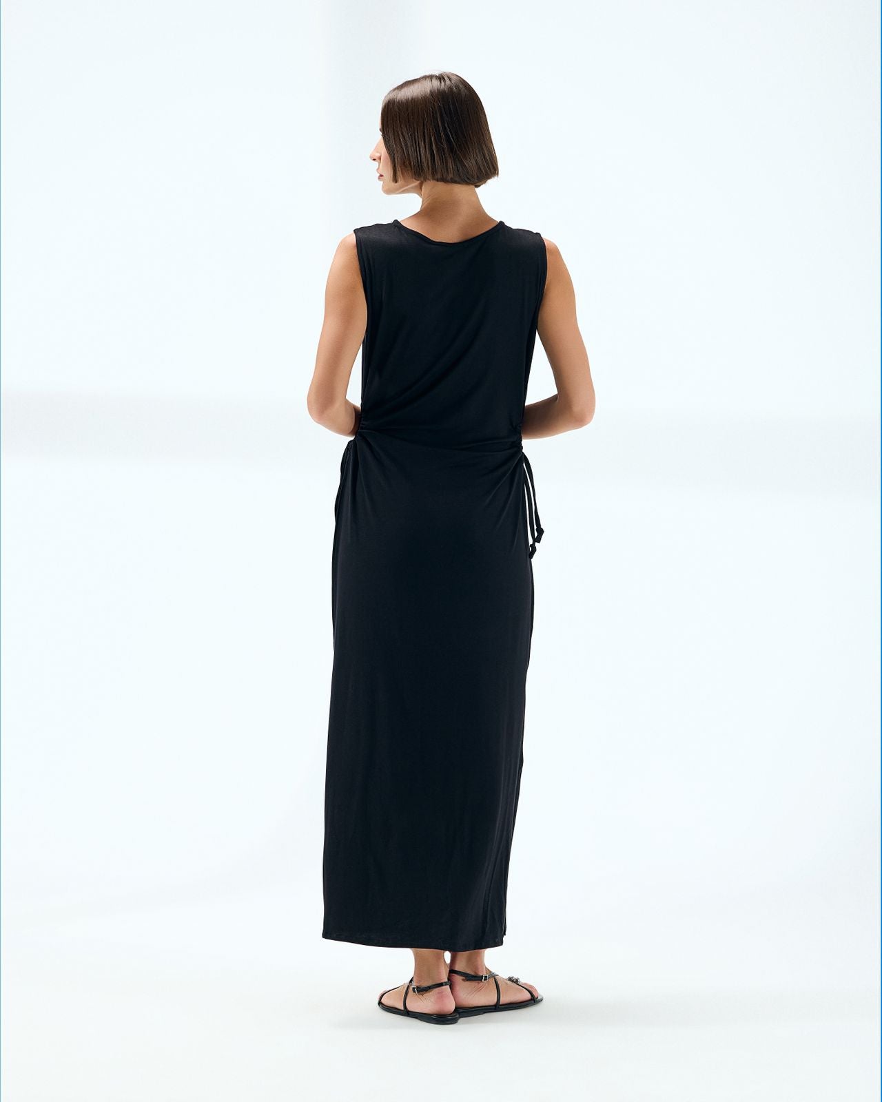 Basic sleeveless long Dress in black