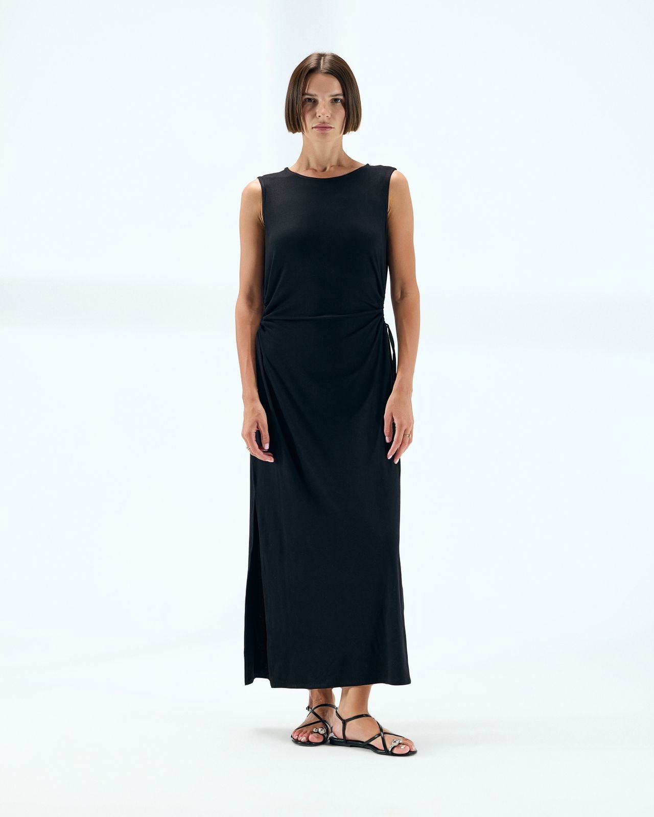 Basic sleeveless long Dress in black