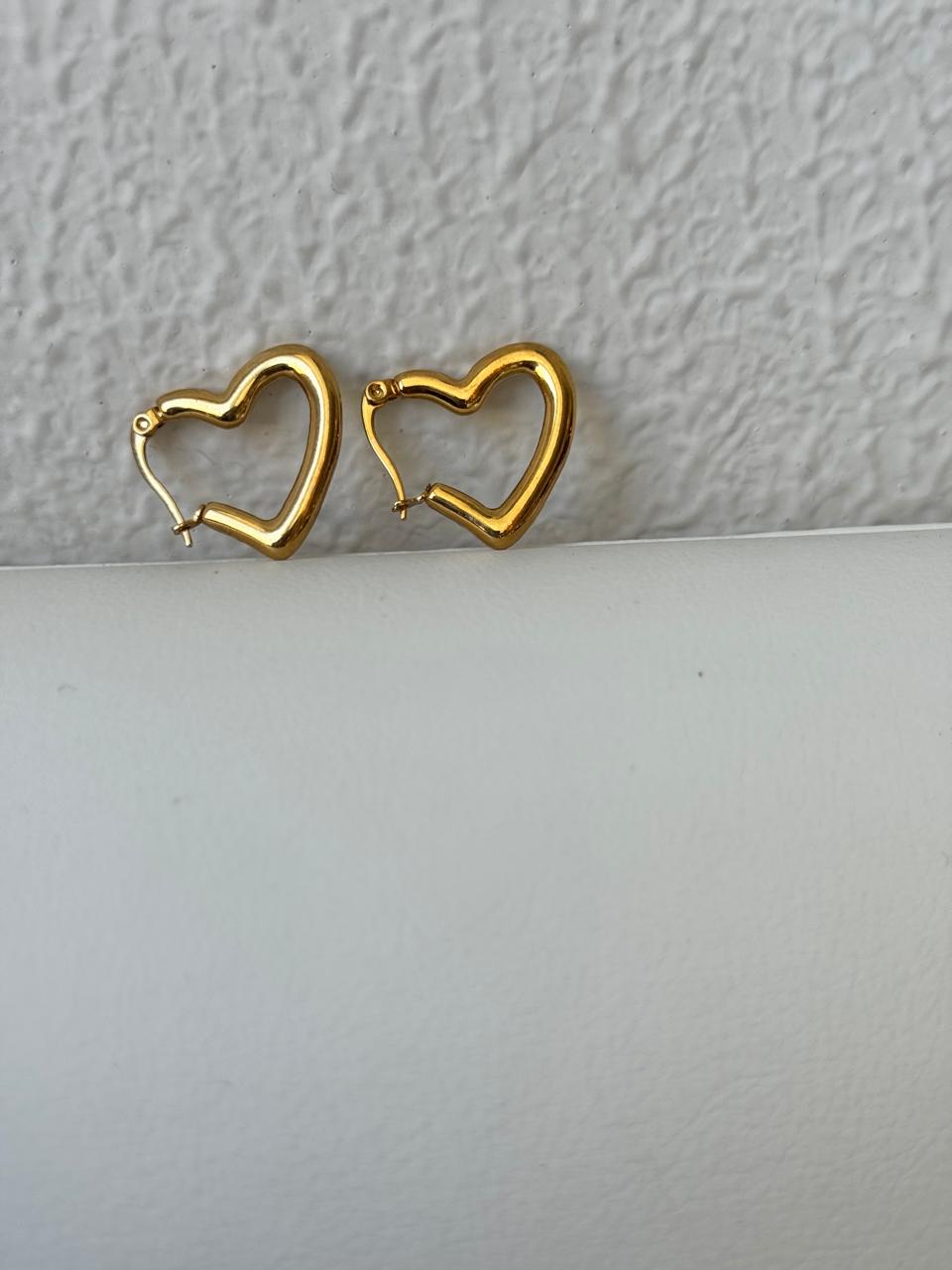 heart earrings