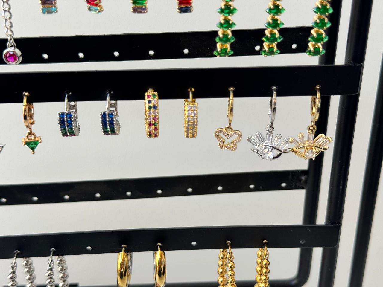 mid-dazzling earrings 4