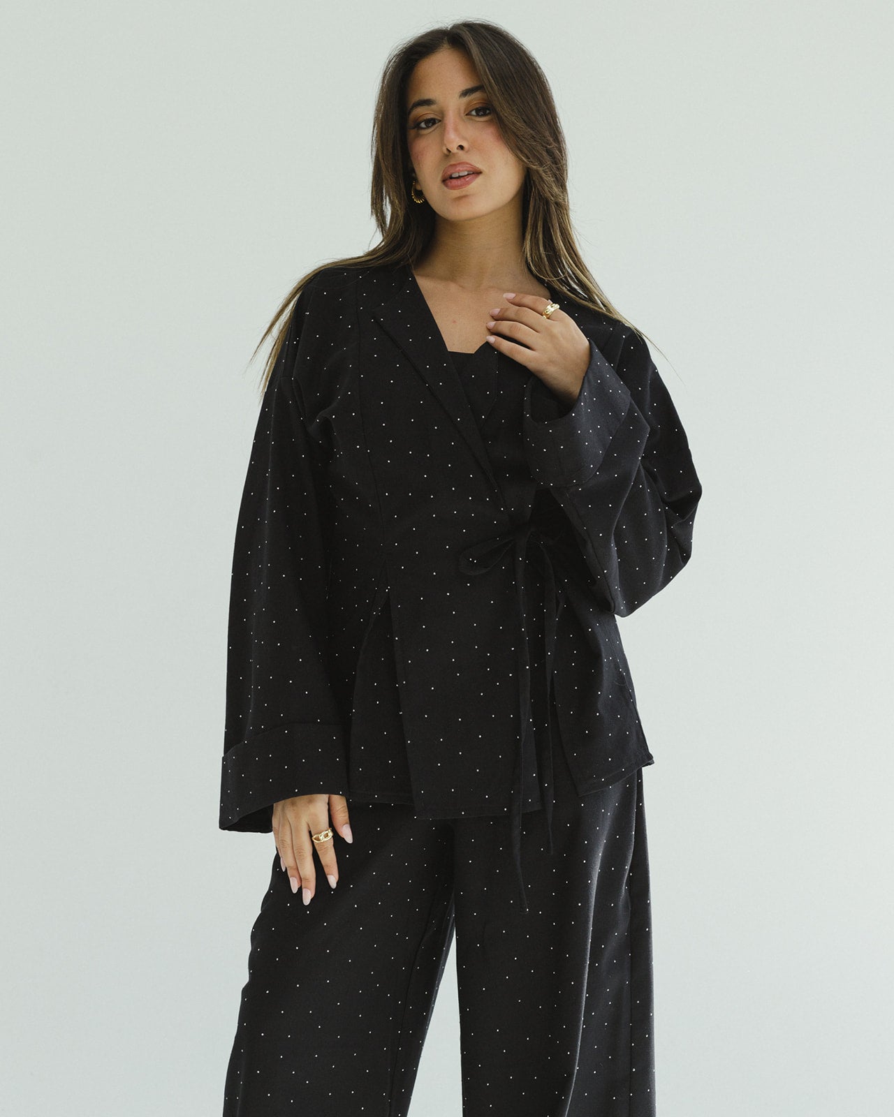 Bling Wrapped Linen Set In Black