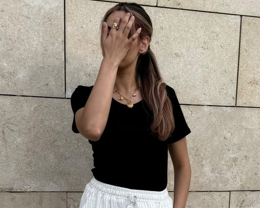 ripped black top