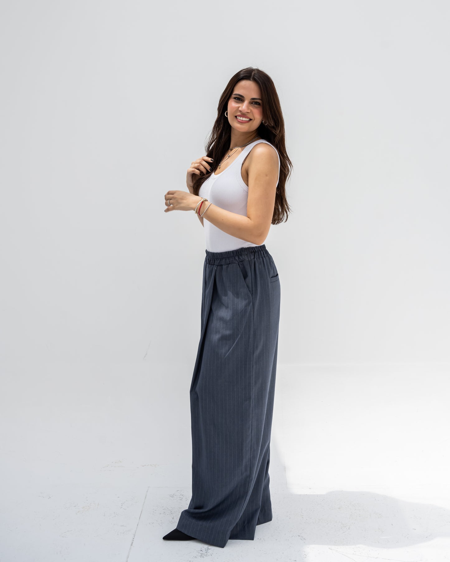 Trendy Cut Striped Pants In Grey