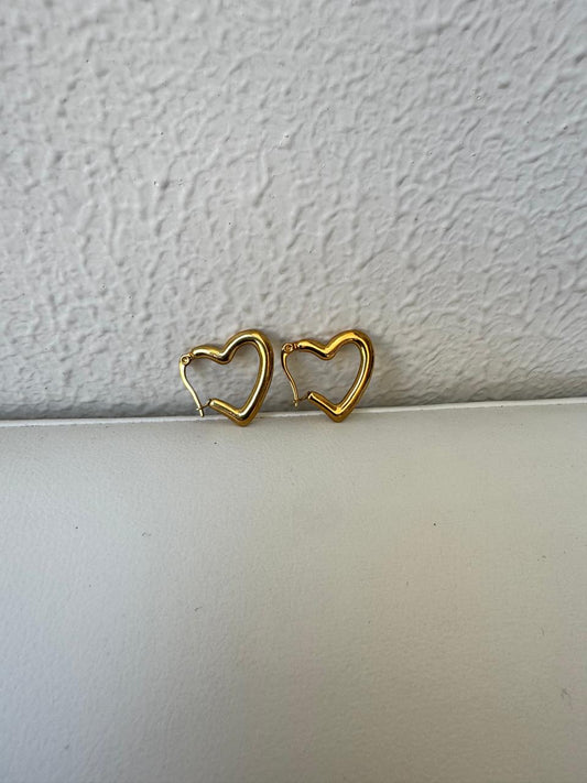 heart earrings