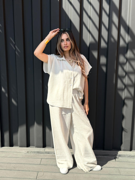half-sleeves set in beige